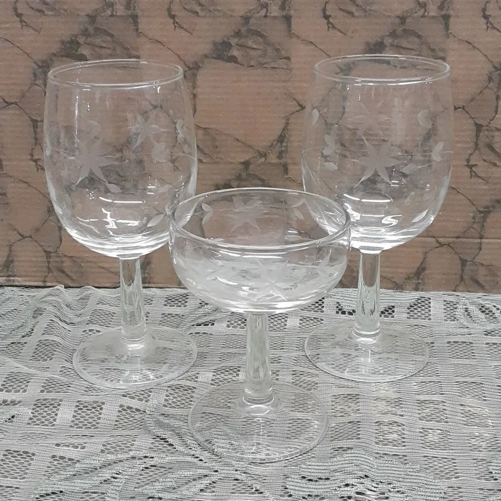 Glass decanter &‎ 3 pc MCM Starflower stemware collection,Vintage Etched Crystal